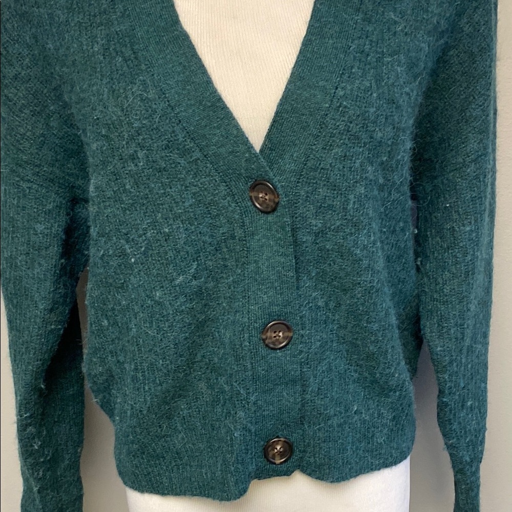 J. Crew Green Cropped Cardigan Sweater V-Neck - Picture 5 of 6